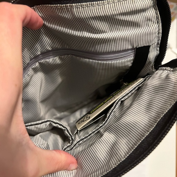 Travelon BOHO Anti-Theft Black Crossbody - Picture 7 of 11